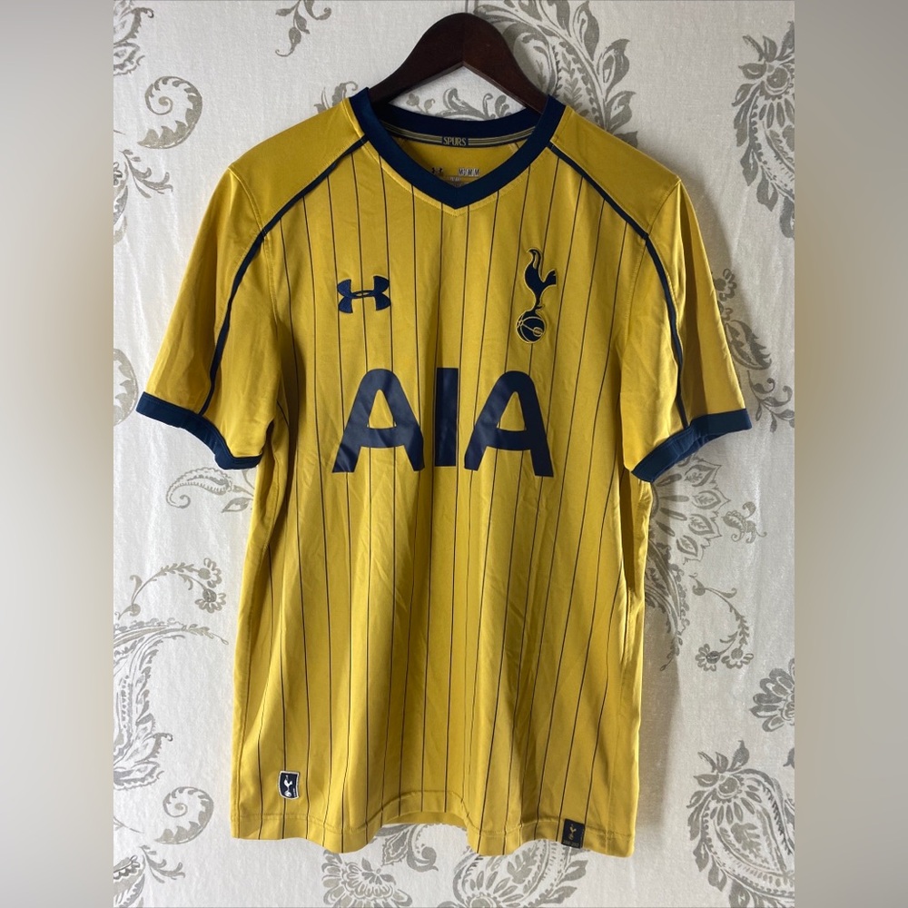 Tottenham Hotspur Third Soccer
Jersey Womens M Gold Under
Armour 2016-2017